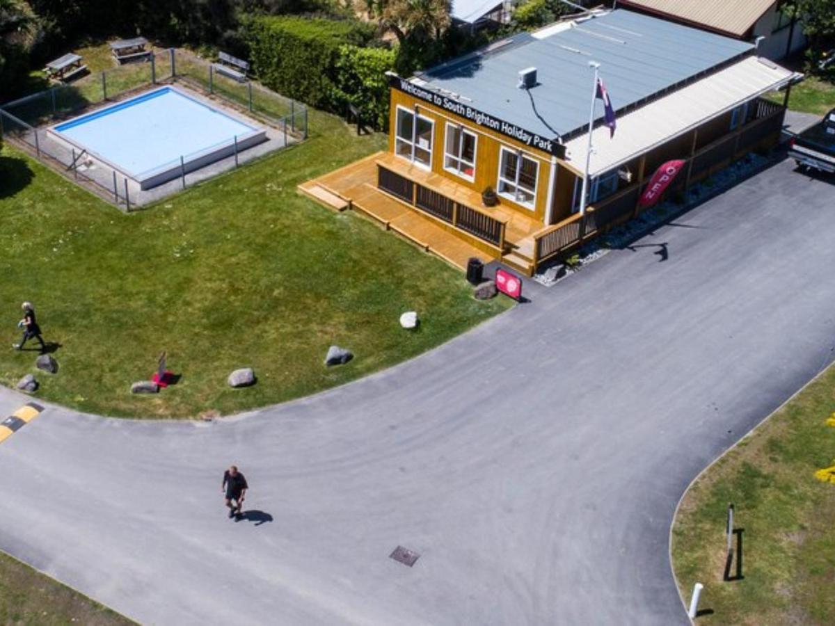 South Brighton Holiday Park Christchurch Bagian luar foto