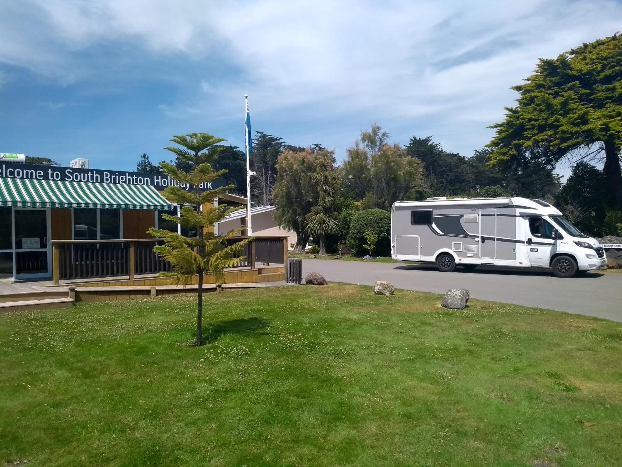 South Brighton Holiday Park Christchurch Bagian luar foto